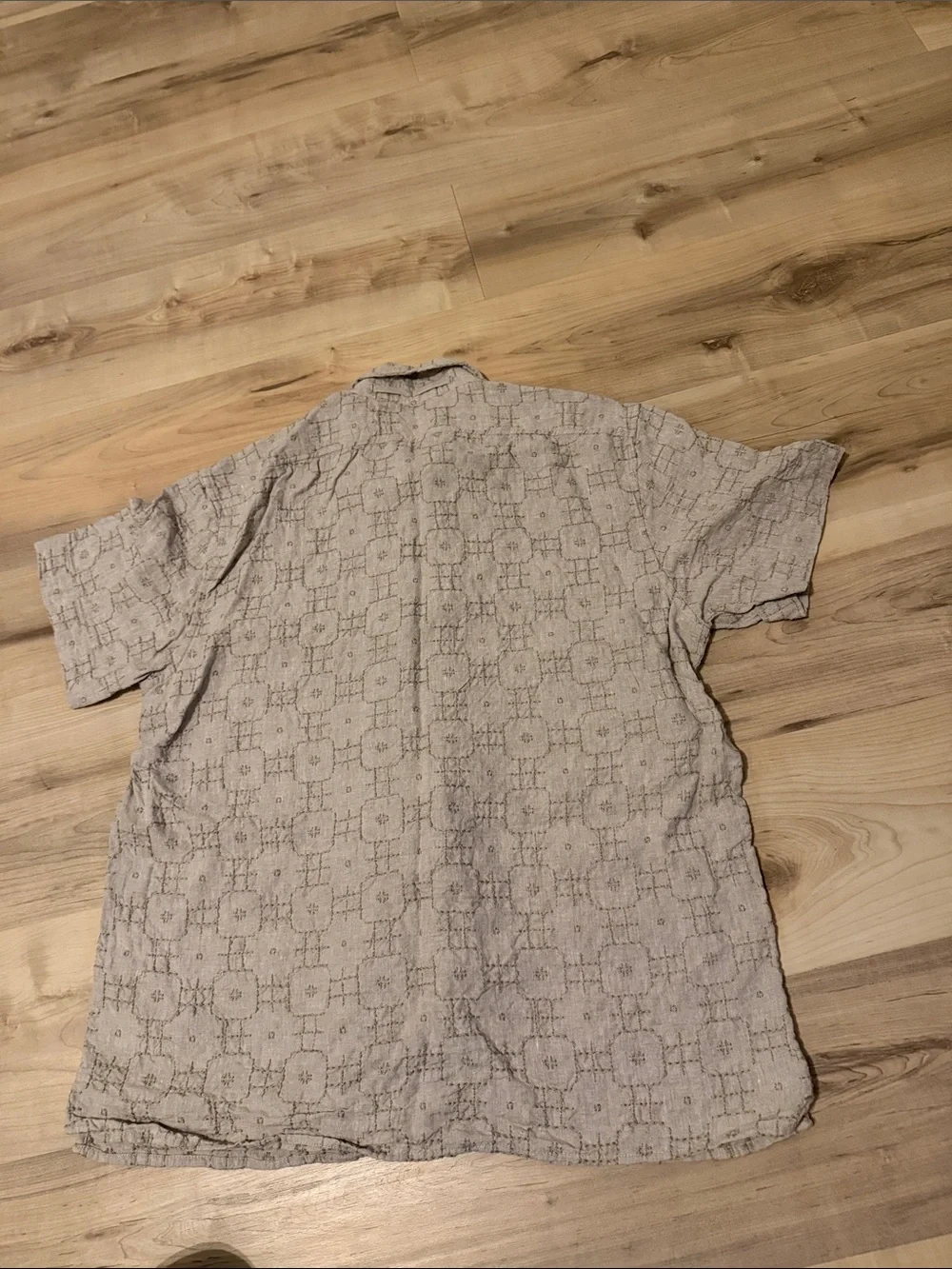 Banana Republic patterned tan collared button down